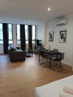 Allo Apartments Santa María IV Centro Loft - 8