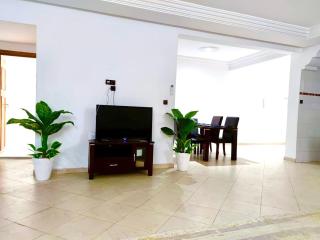 Modern and Cozy Beach Facing 2BR Apt in La Tulipe Complex, Tangier - 3
