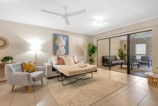Azure at The Edge, luxury 2Br, Cairns City, Esplanade, Coffee Machine, 2 pools, 5mins to airport - 8