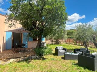 Le Plan de la Tour - T2 4 pers climatisé, 1 ch, jardin, parking, douceur provençale - 2