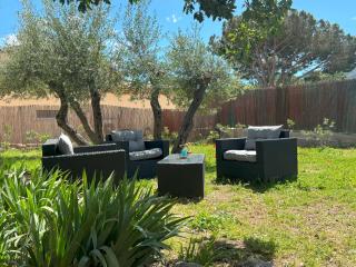 Le Plan de la Tour - T2 4 pers climatisé, 1 ch, jardin, parking, douceur provençale - 1