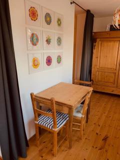 Charmantes Altbau-Apartment Charmanter Altbau nahe ICE-Bahnhof by Castora Homes - 4