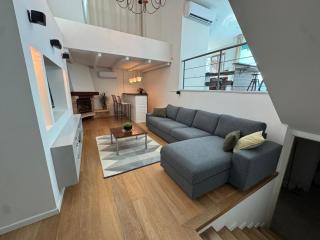 Elegant Coastal Villa With Ocean Views - 4