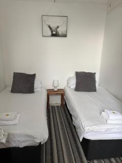 Donnington Guesthouse - 2