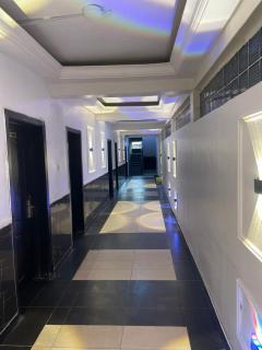 BOSS HOTELS & SUITES - 4