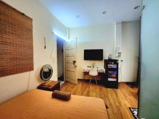 Căn hộ trần hưng đạo giá rẻ - 1