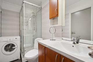 The Reindeer Lounge, Nordic Comfort in the Arctic - 2