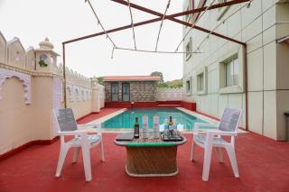 Hotel Veda Resort - 4