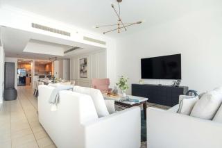 Frank Porter - Al Yass Tower - 3