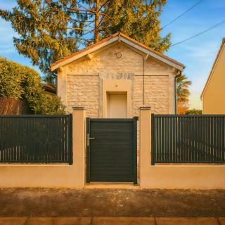 Suite Phoenix avec Cheminée, Terrasse et Videoprojecteur - 9