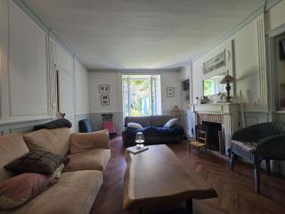 751 - Maison de caractère avec magnifique jardin clos - 8