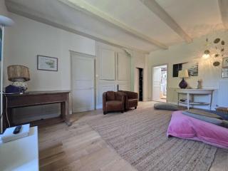 751 - Maison de caractère avec magnifique jardin clos - 6