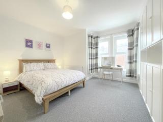 Mumbles Retreat - Disabled Friendly - Families -Contractors - 7