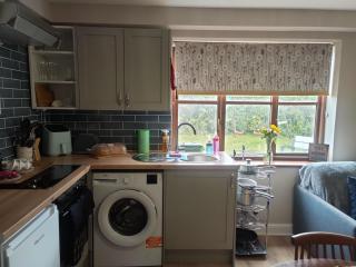 Tranquil Countryside Escape in Rural Kent - 1