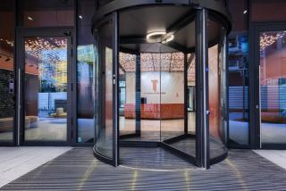 Towarowa Towers and Square - 7