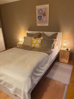 XXL Schlafzimmer in charmantem Villenanwesen - 5