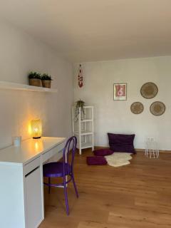 XXL Schlafzimmer in charmantem Villenanwesen - 3