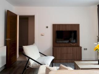 Modern riverside apartment Pass The Keys - 7