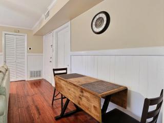 Forsyth Park Avenue Haven - 3