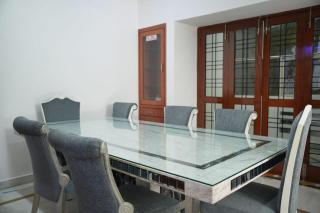 Stylish 4-Bedroom Family Getaway Luxury Living - 1