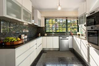 Traveller's House - 2