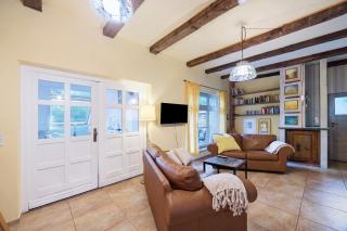 Das Künstlerhaus - 2