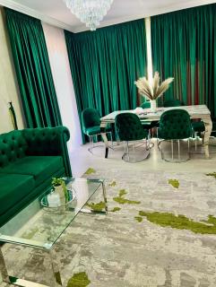 RT Luxury Elegance Residence - 5