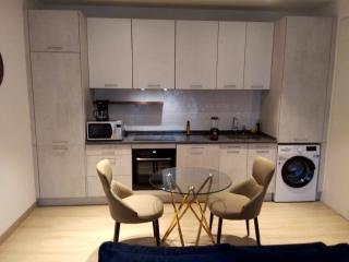 Big 1 Bedroom Apartment at Cantonments - Pool, Gym, Game Room - 1