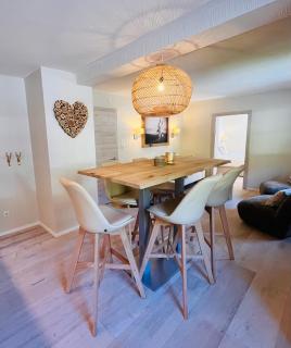 Lodge Rose's Heart - 1