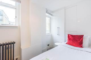 London Bridge Compact Apartment, Sleeps 3 , Tube 3 Mins Walk , Zone 1 , Weekly Offers - 9