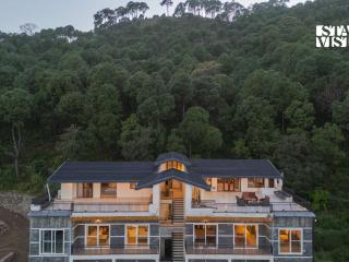 StayVista's Raga Living Luxury Apartment - Mountain View & BBQ - 6