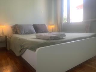 Cosy Plaka flat with view of Acropolis Parthenon - 8