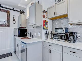 Drayton Place Carriage Unit 1 - 3