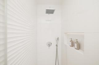 Top-Floor 2BR, Sea and city Views & Jacuzzi - 1