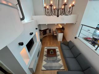 Elegant Coastal Villa With Ocean Views - 8