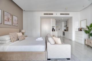 GuestReady - Canal View Studio | Near Dubai Mall - 2