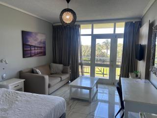 157 Brookes Hill Suites Near The Beach - 9