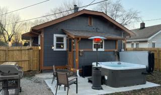 Butler & Broad Ripple Hot Tub, Pet Friendly, Fireplace - 0