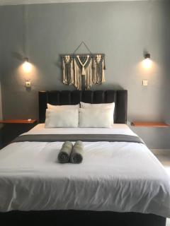 sunshine Homestay - 9