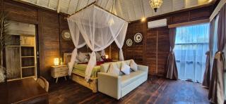 The National Park Villa with Joglo style villa and Jacuzzi - 7