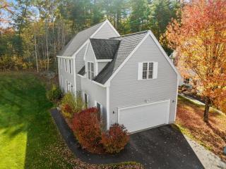 Modern Open Concept 4 Bed 2 5 Bath Mid to LongTerm Private Single Family Home - 0