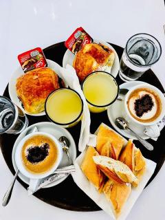 villa mimosa free parking inside - 1