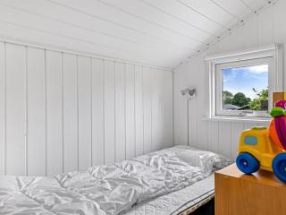 Holiday Home Joonatan - 900m from the sea by Interhome - 1