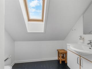 Holiday Home Skarthi - 300m from the sea by Interhome - 1