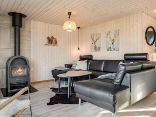 Holiday Home Ali - 500m from the sea by Interhome - 4