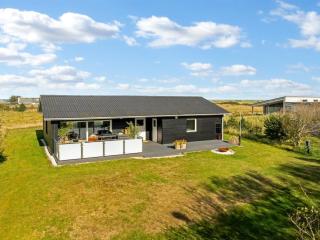 Holiday Home Sarika - 500m from the sea by Interhome - 6