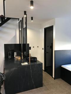 Oikies Art Rooms - 1