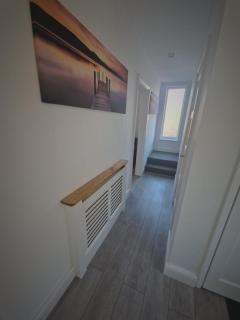 Ecclesfield Cottage - Two Bedrooms in Sheffield near Peak District with fast Wi-Fi, off-street parking and garden - 3