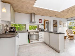 Holiday Home Einari - 500m from the sea by Interhome - 3