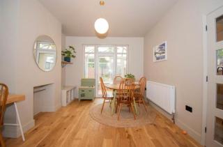 Stylish South Knighton House near Knighton Park - 1